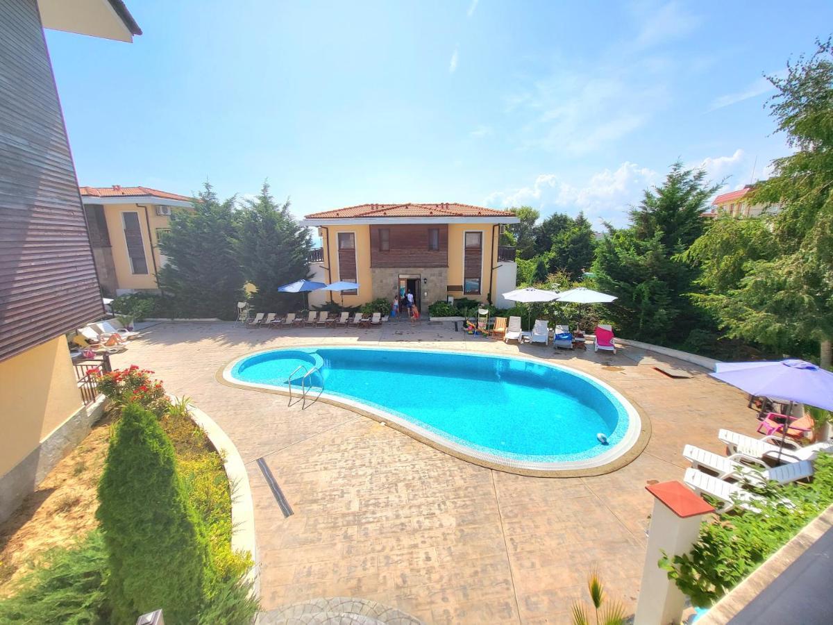 Vip Apartments In Sozopol Exterior photo